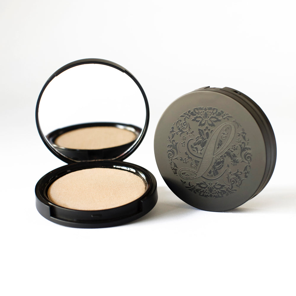 Multi-Tasking Pressed Powder Foundation No.3 - leesabarr.com.au